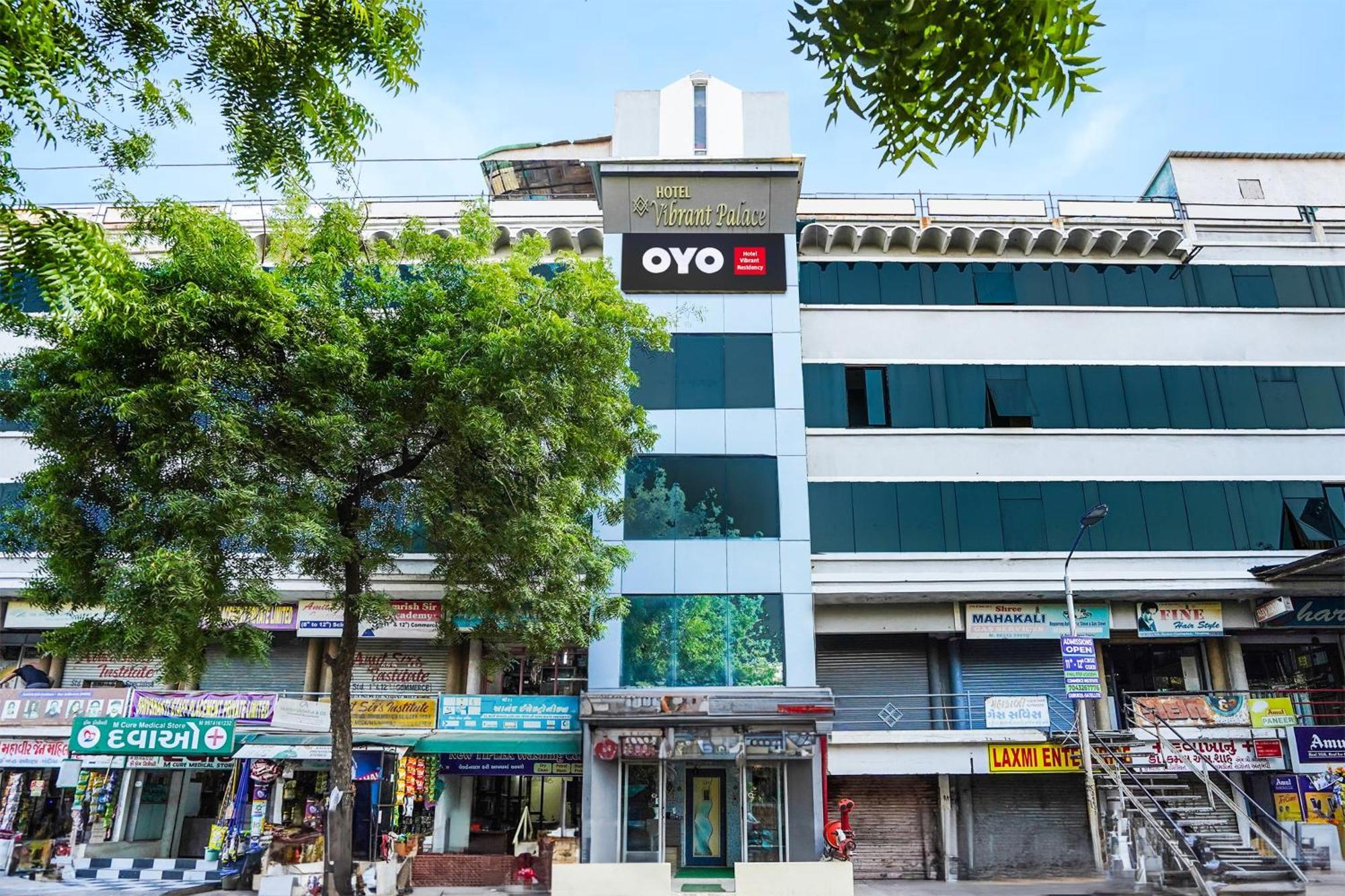Hotel O Vibrant Residency 아흐메다바드 외부 사진